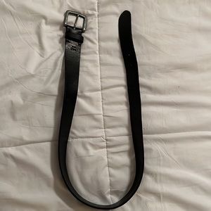American Eagle Men’s Black leather and silver belt